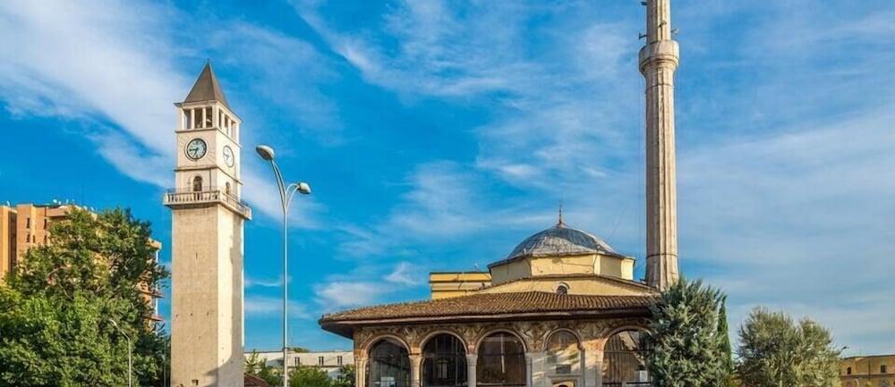City 5 Hotel Тирана Екстер'єр фото