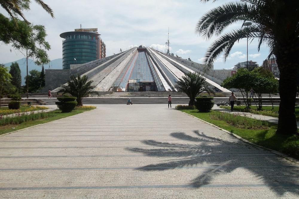 City 5 Hotel Тирана Екстер'єр фото