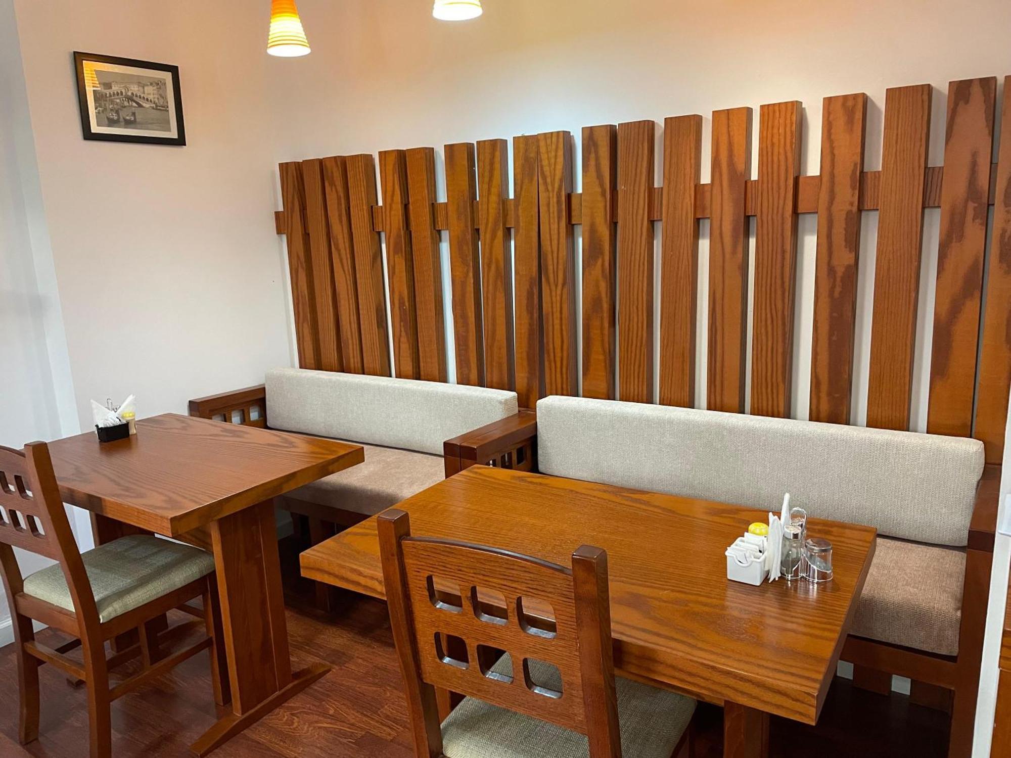 City 5 Hotel Тирана Екстер'єр фото