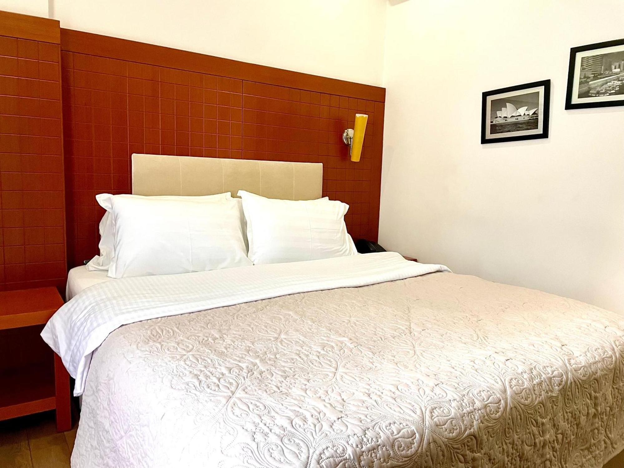 City 5 Hotel Тирана Екстер'єр фото