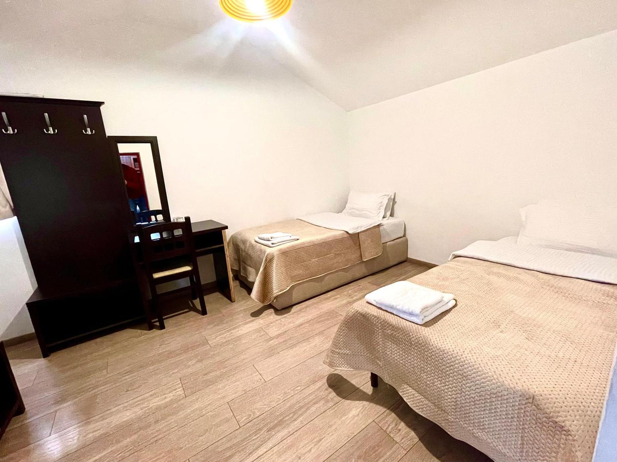 City 5 Hotel Тирана Екстер'єр фото