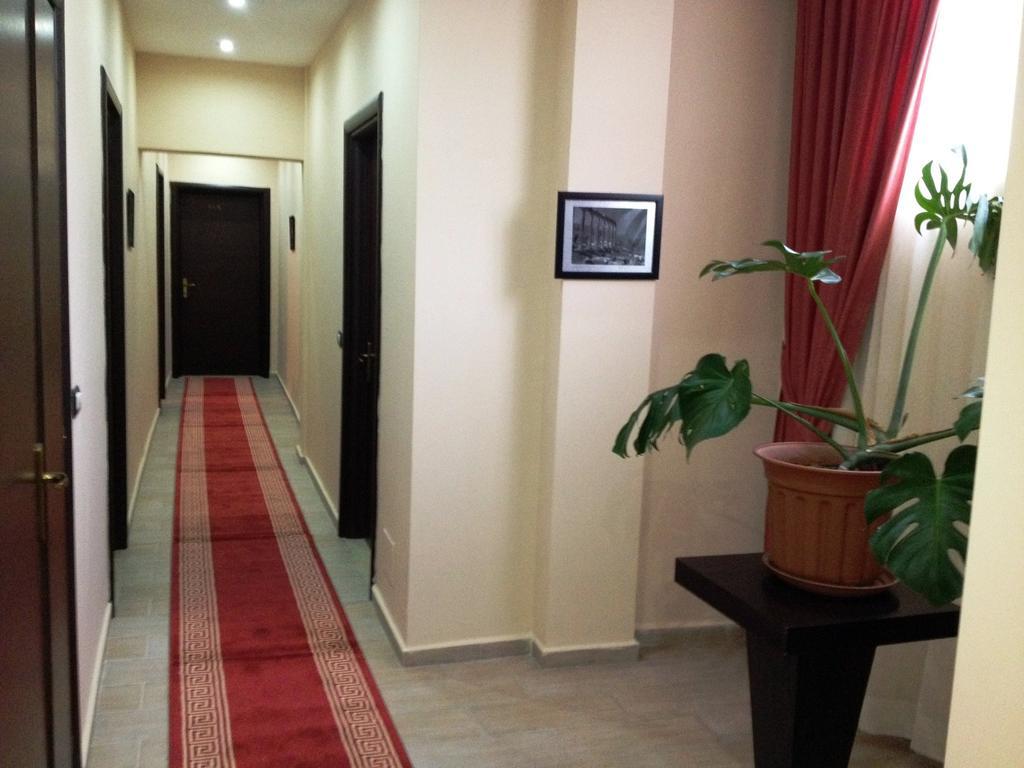 City 5 Hotel Тирана Екстер'єр фото