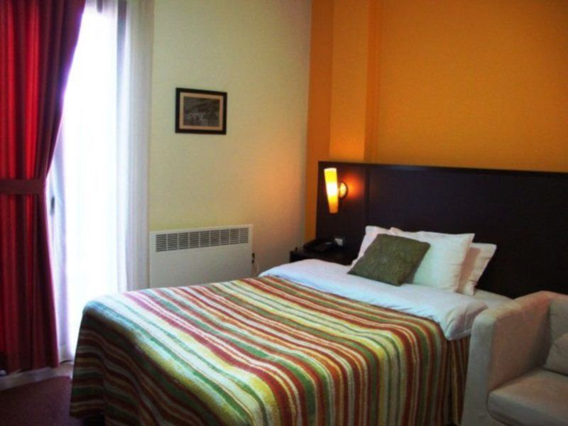 City 5 Hotel Тирана Екстер'єр фото