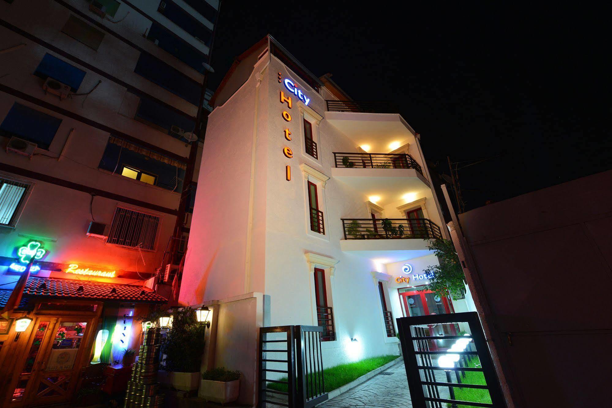 City 5 Hotel Тирана Екстер'єр фото